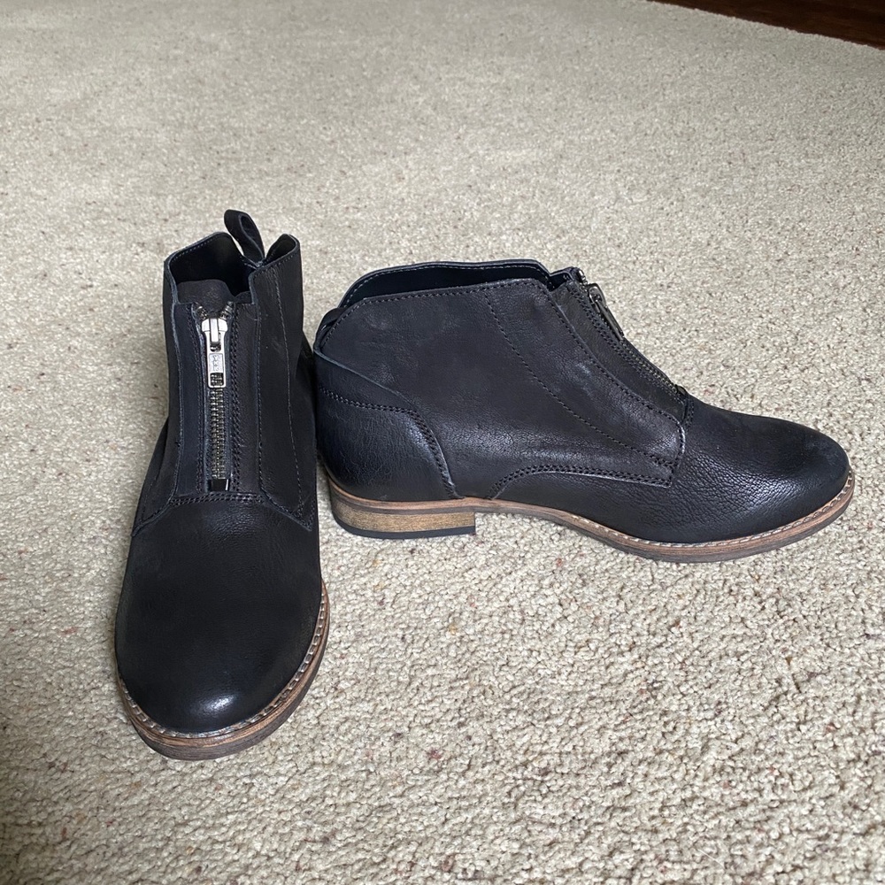Brand New Diba Eli Black Zip Up Chukka Ankle Bootie, Size 9